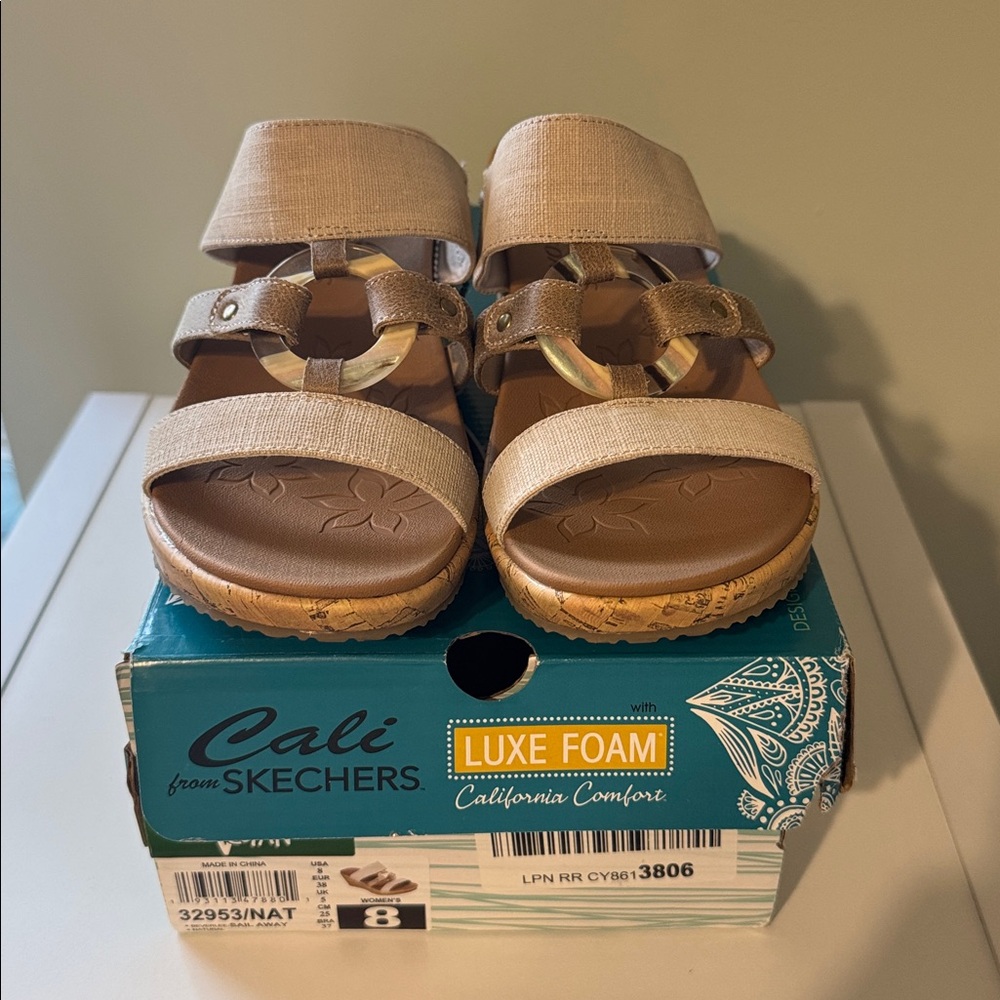Skechers Cali Tan Luxe Foam Sandals